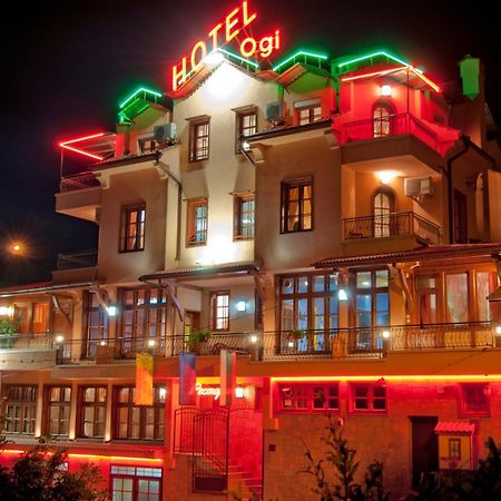 Family Hotel Ogi Asenovgrad Exterior foto