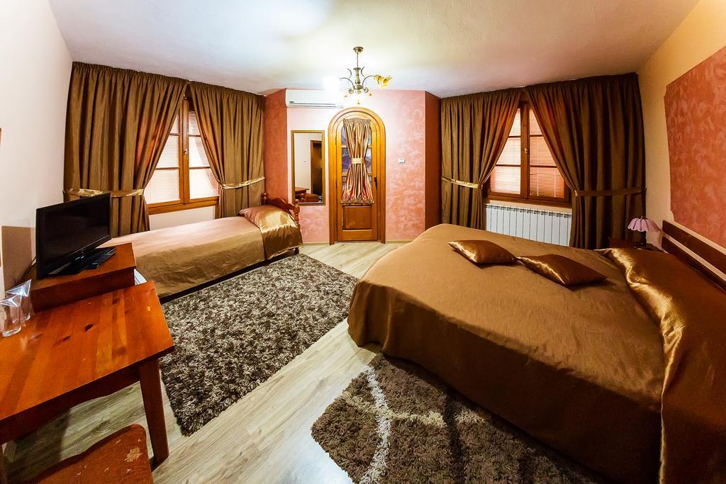 Family Hotel Ogi Asenovgrad Exterior foto